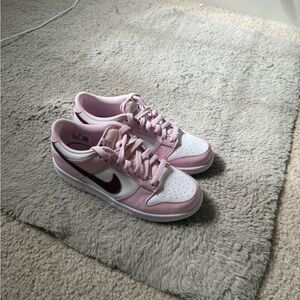 Pink and White Nike dunks